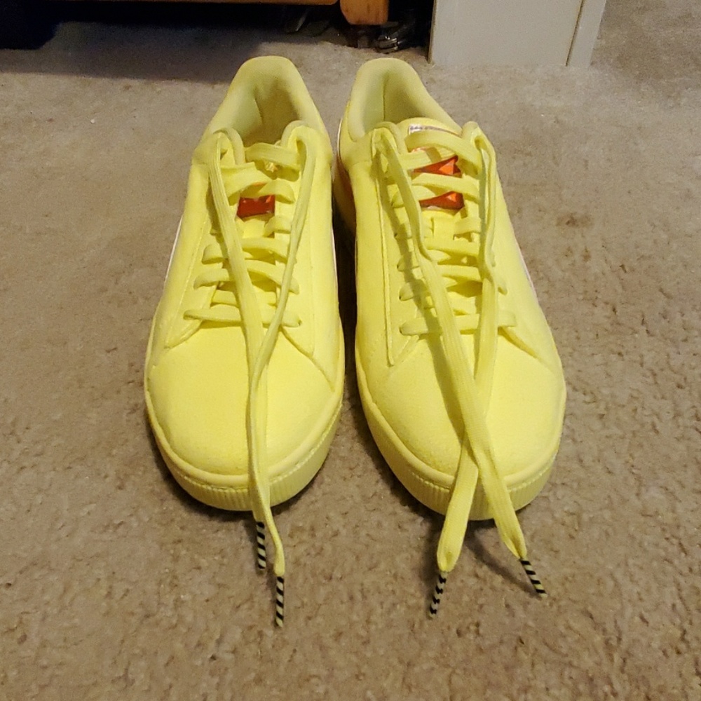 NWOT Puma biohazard sneakers